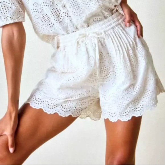 St. Roche Lace Shorts White Cream Elastic New with Tags - Picture 2 of 16